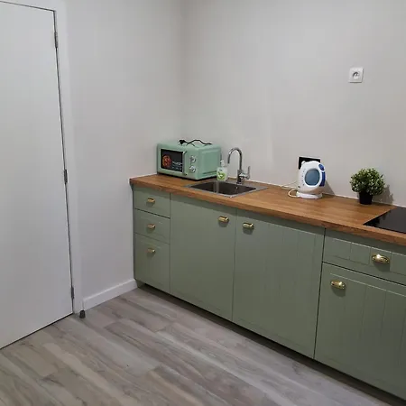 Center Location 2br Near Station! Antwerp